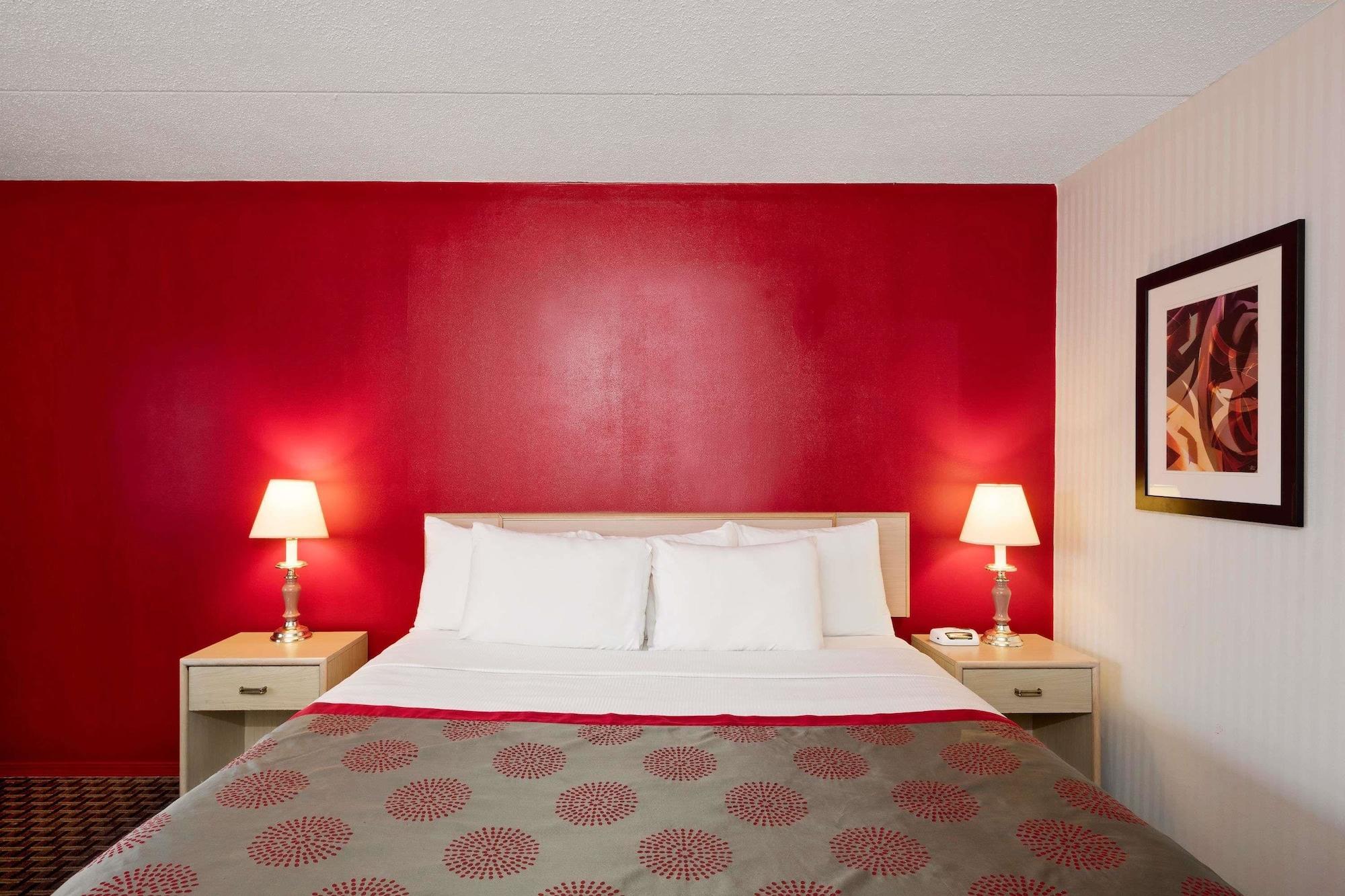 Hotel Ramada Limited YYC Exteriér fotografie